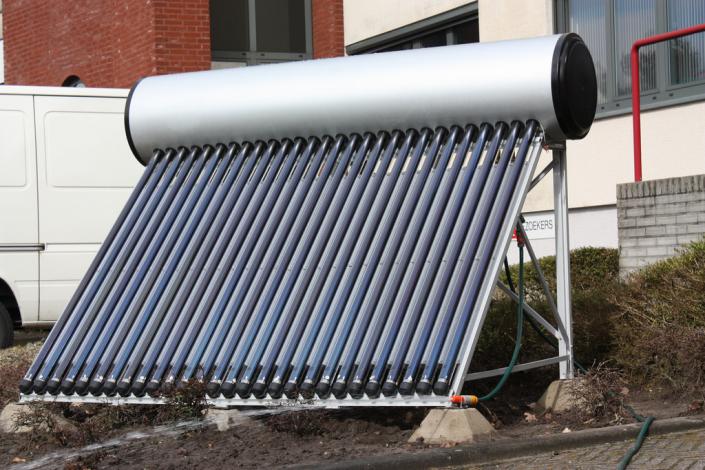 Solar Water Heater: A simple way to reduce your electricity bill
